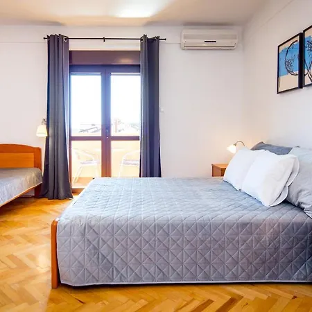 Maria Guest house *